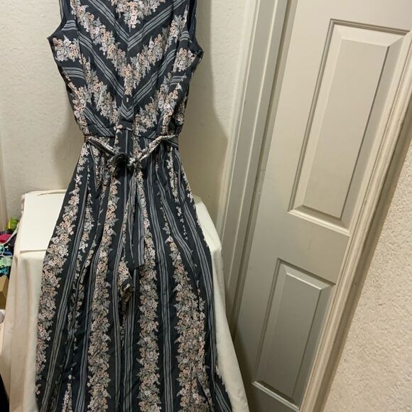 Loft women jumpsuit floral gray multicolor size 26 Plus - Picture 1 of 13